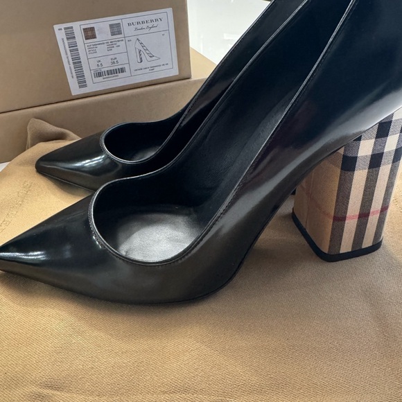 Burberry Black Heels with Signature Checkered Block Heel - Picture 5 of 14